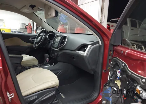 2015 Jeep Cherokee Latitude из США, поврежденный, VIN 1C4PJLCB1FW721881